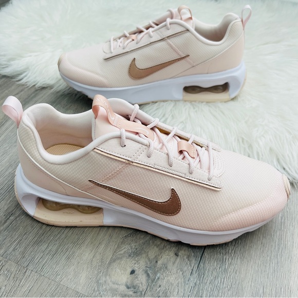 NWT Nike Air Max Intrlk Lite Women’s Shoes - Picture 2 of 9